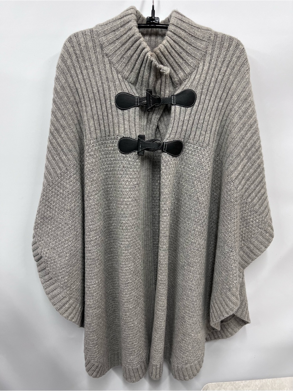 Tahari lambs wool black Toggle grey Knit Poncho Sweater cape womens L FLAWED